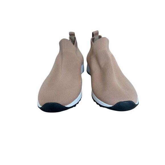 Onyx Dusty Pink Pull-on Sneakers Size 8.5 - Picture 4 of 8